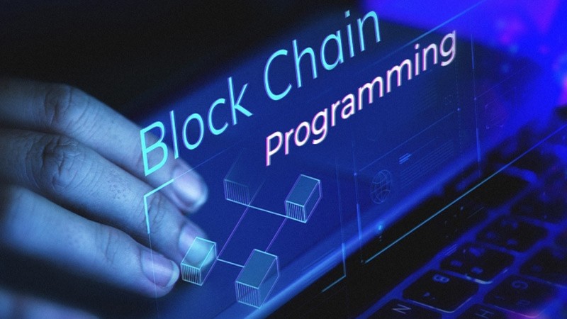 زبان های برنامه نویسی بلاک چین