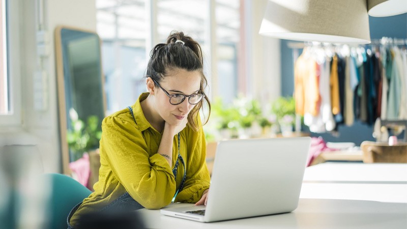 آموزش فروش وب مانی