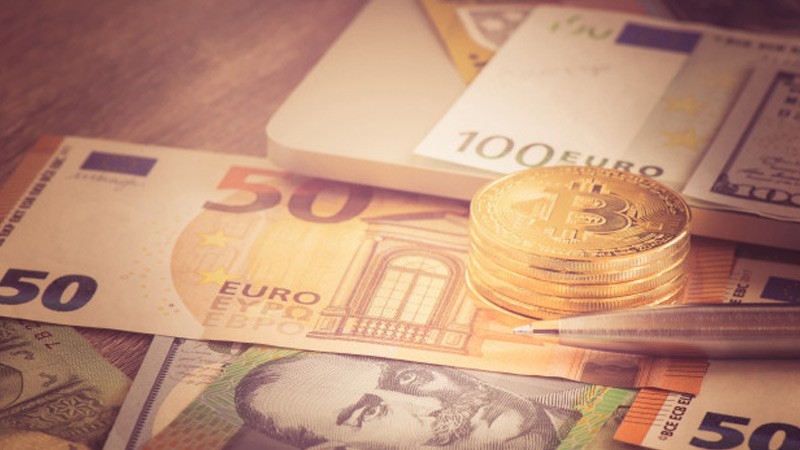 تلاش والمارت برای ثبت ارز دیجیتال