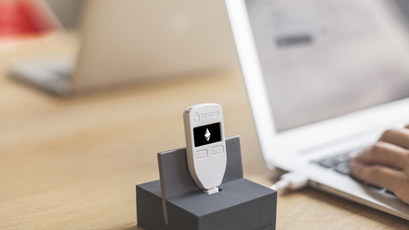 استفاده امن از کیف پول های سخت افزاری