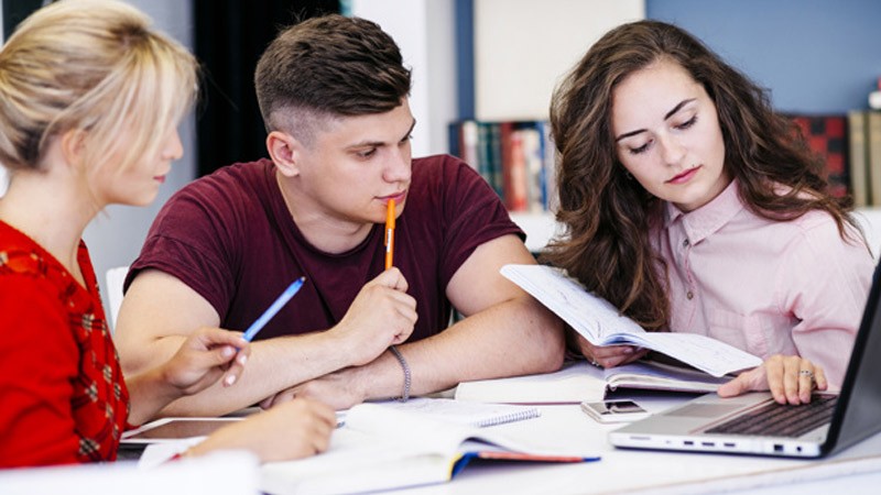 درآمد مدرک کارشناسی و کارشناسی ارشد