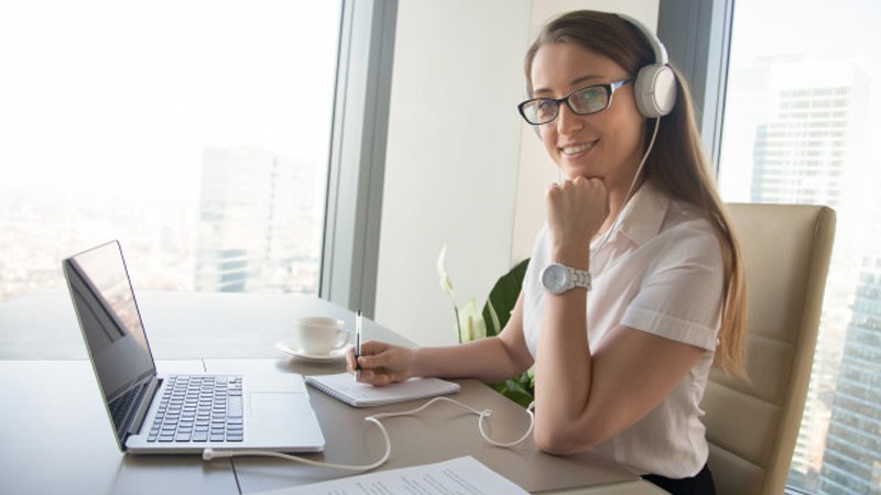 مکالمه زبان خارجی