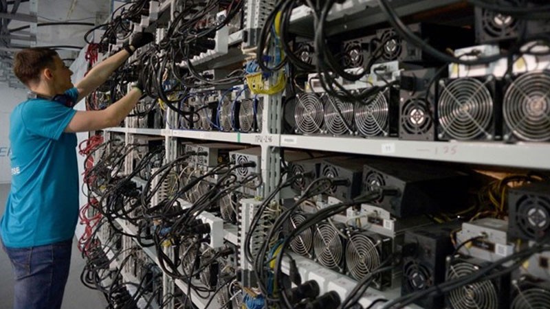 قوانین استخراج ارز دیجیتال در ایران