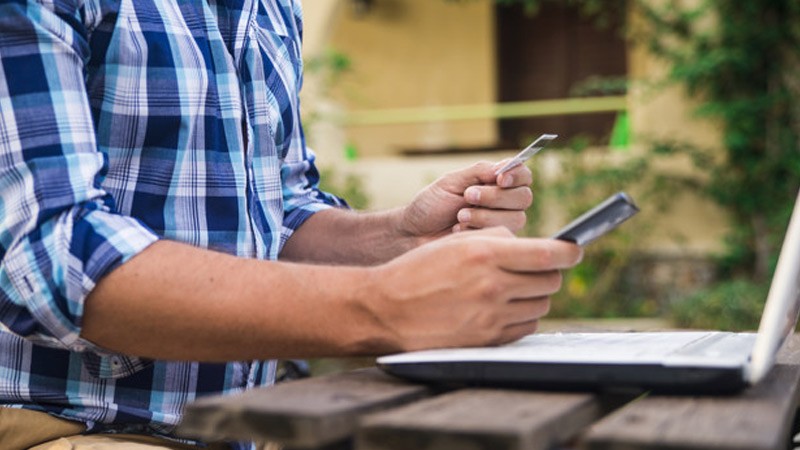 ارسال پول برای خانواده و دوستان خود در ایران
