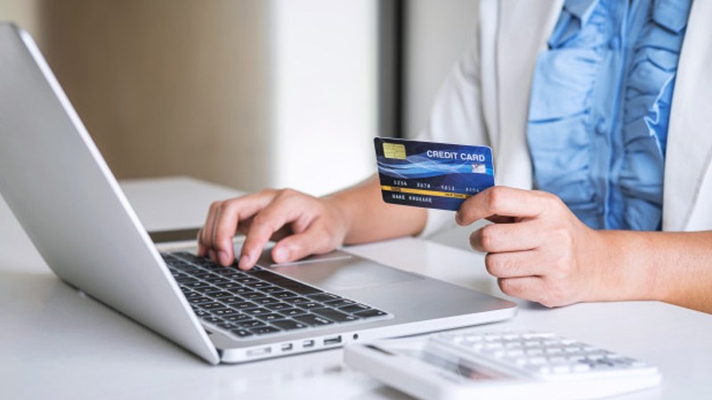 مشخصات سیستم های پرداخت الکترونیکی